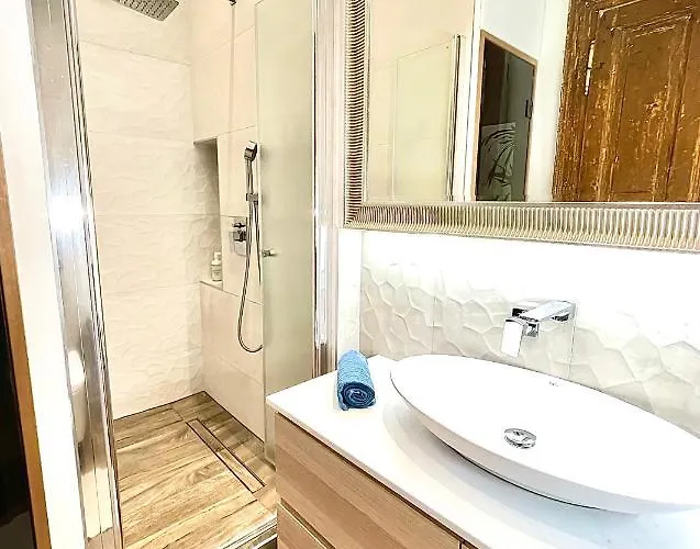 Dream Romance Residency - Finnish Sauna Apartment *