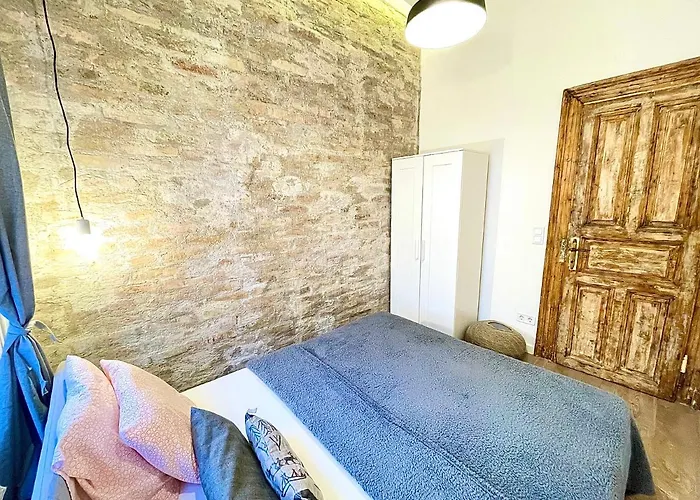 Dream Romance Residency - Finnish Sauna Apartment Budapest